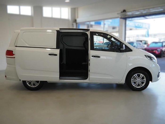 2023 LDV G10 +