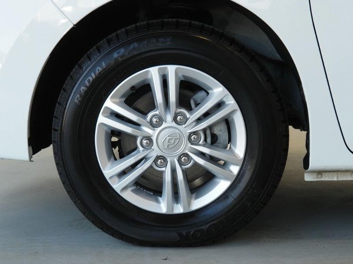 2023 LDV G10 +