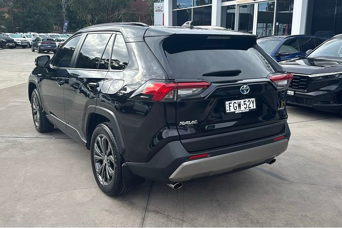 2024 Toyota RAV4 GXL