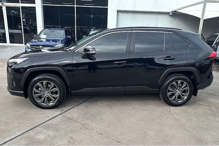 2024 Toyota RAV4 GXL