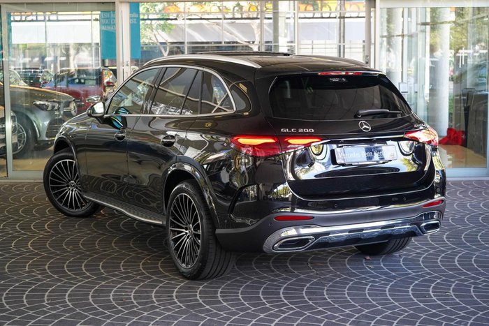 2025 Mercedes-Benz GLC-Class GLC200