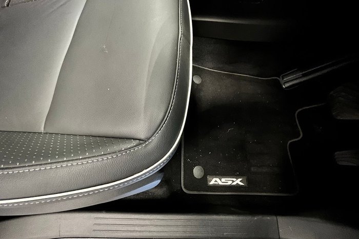 2025 Mitsubishi ASX Exceed