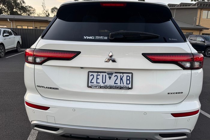 2022 Mitsubishi Outlander Exceed