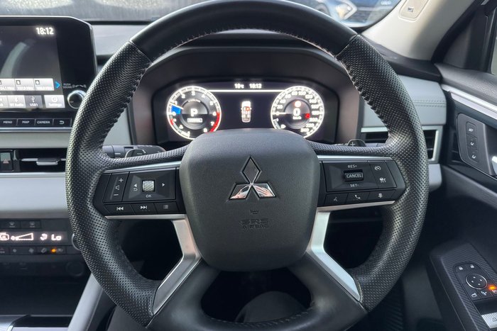 2022 Mitsubishi Outlander Exceed