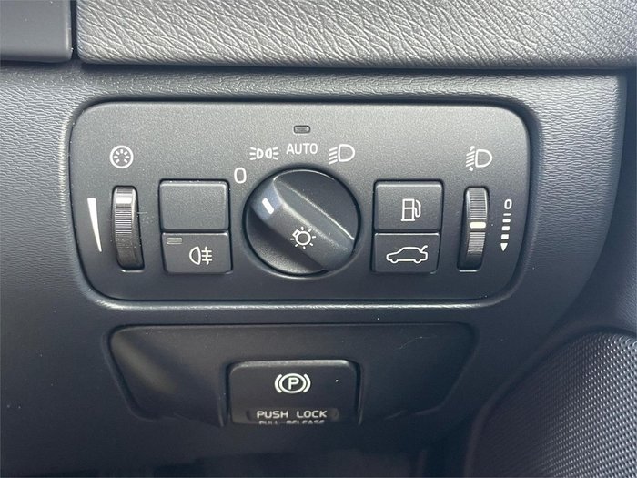 2013 Volvo S60 T5 MY13 Black Sapphire