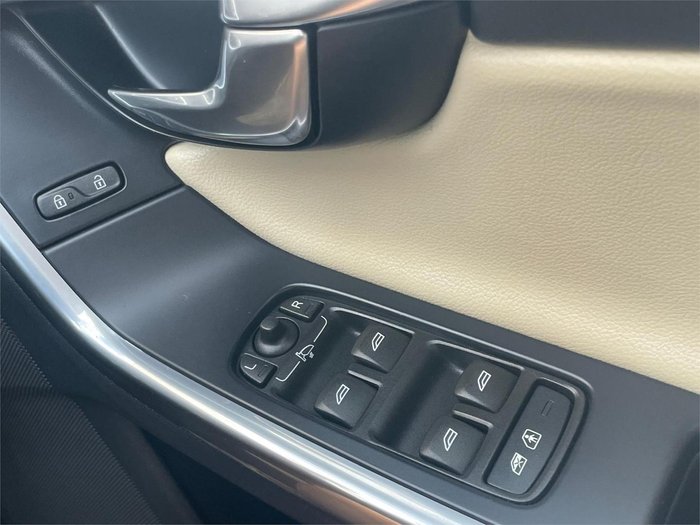 2013 Volvo S60 T5 MY13 Black Sapphire