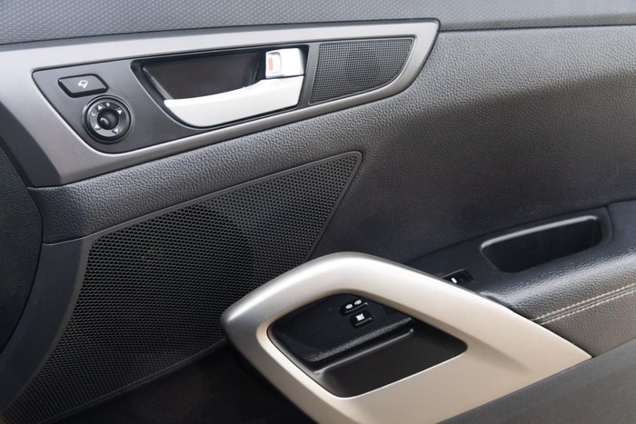 2016 Hyundai Veloster SR Turbo