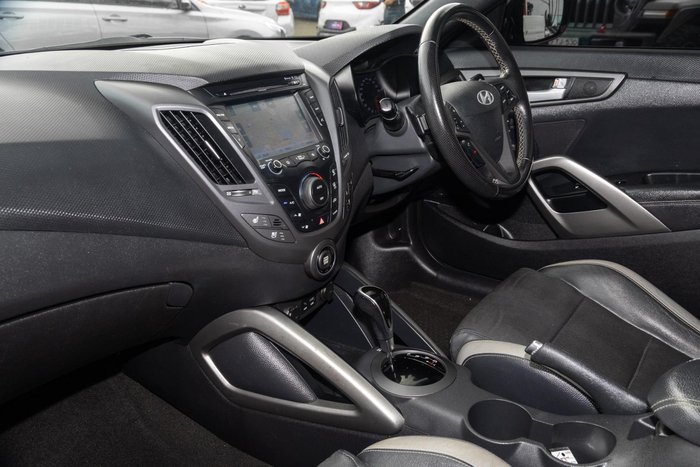 2016 Hyundai Veloster SR Turbo