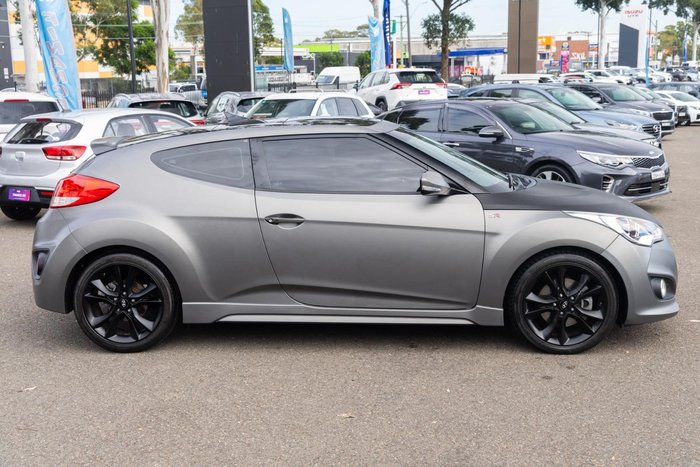2016 Hyundai Veloster SR Turbo