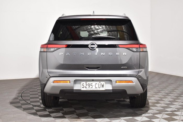2022 Nissan Pathfinder Ti-L