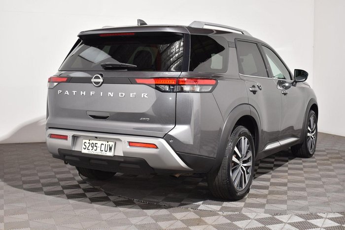 2022 Nissan Pathfinder Ti-L