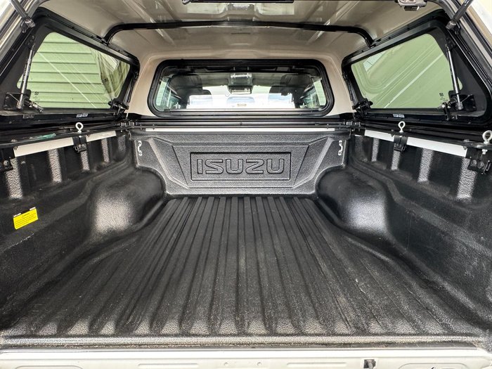 2023 Isuzu D-MAX LS-U