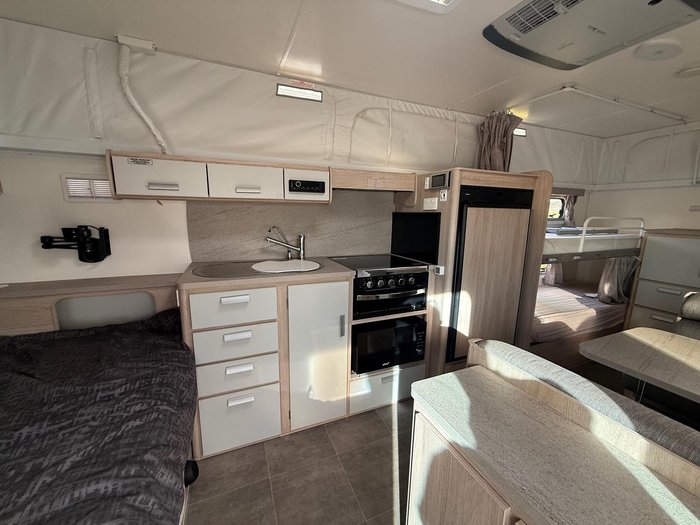 2018 Jayco Journey Outback 17.58-3 Ob
