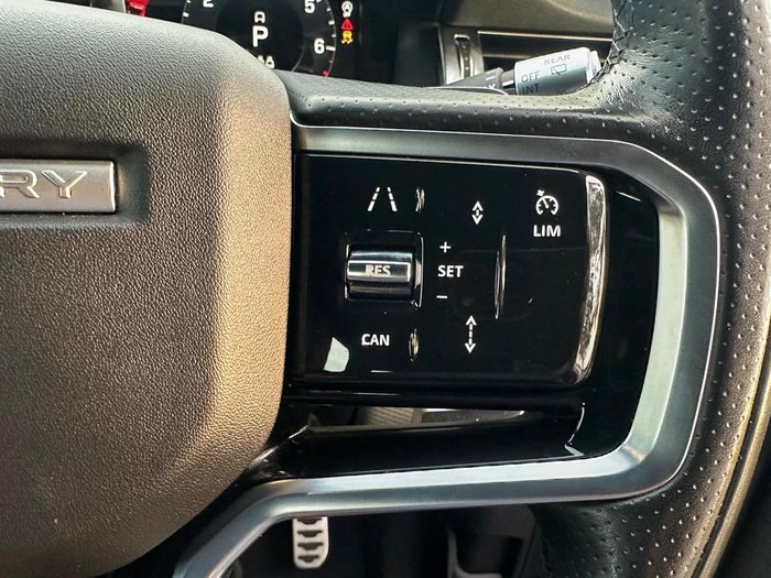 2022 Land Rover Discovery Sport P250 R-Dynamic SE