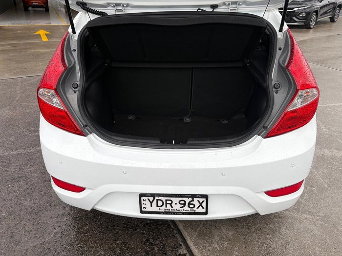 2016 Hyundai Accent Active