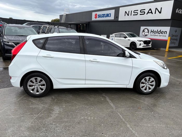 2016 Hyundai Accent Active