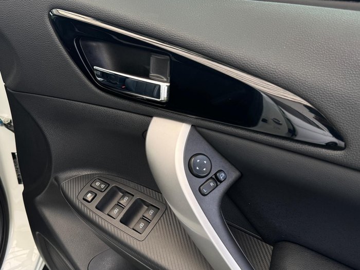 2022 Mitsubishi Eclipse Cross PHEV Exceed