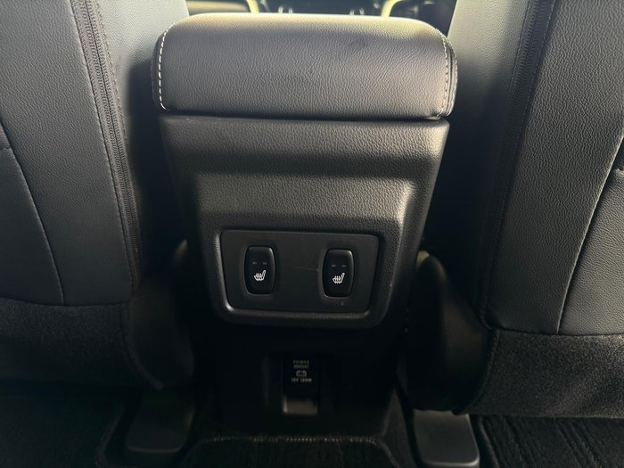 2022 Mitsubishi Eclipse Cross PHEV Exceed