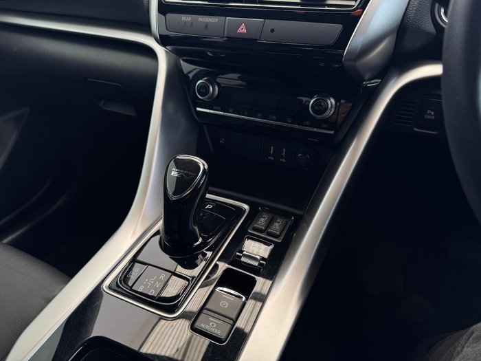 2022 Mitsubishi Eclipse Cross PHEV Exceed