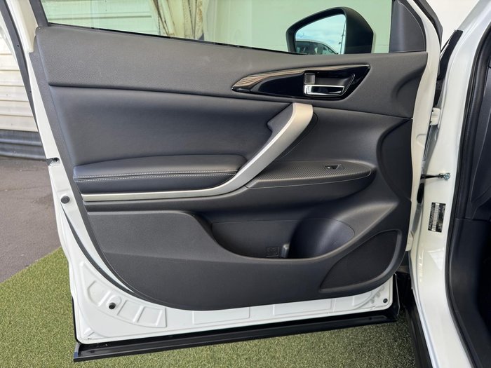 2022 Mitsubishi Eclipse Cross PHEV Exceed