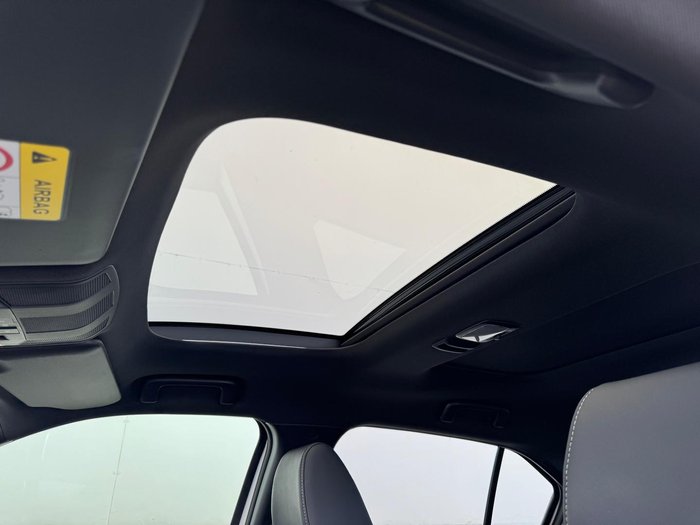 2022 Mitsubishi Eclipse Cross PHEV Exceed