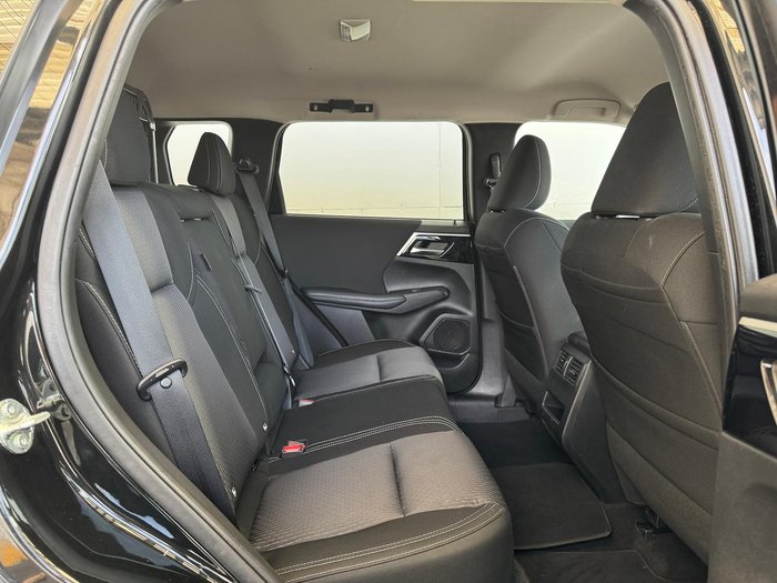 2022 Mitsubishi Outlander ES