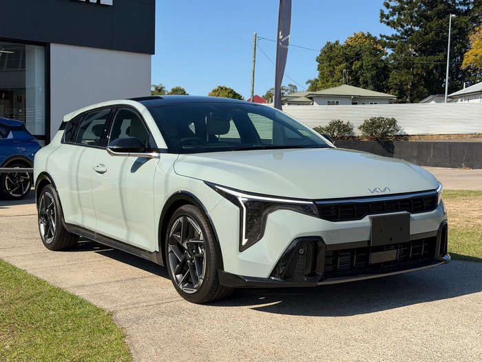 2025 Kia K4