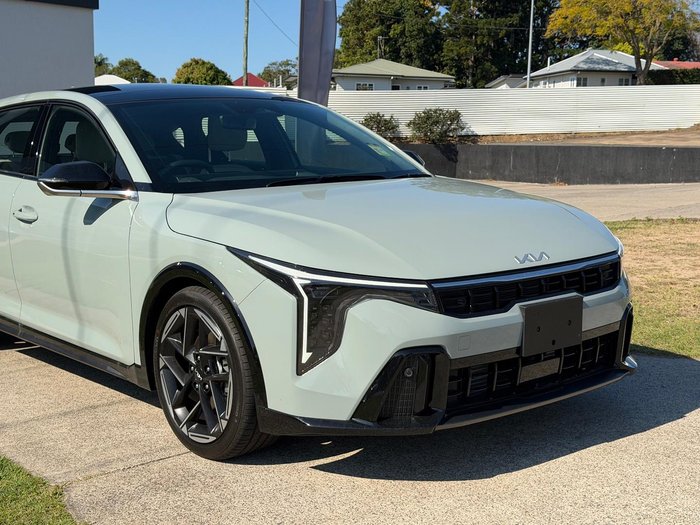 2025 Kia K4 GT-Line
