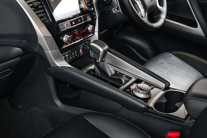 2024 Mitsubishi Pajero Sport Exceed