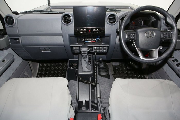 2025 Toyota Landcruiser GXL