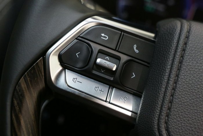 2025 Toyota Landcruiser VX