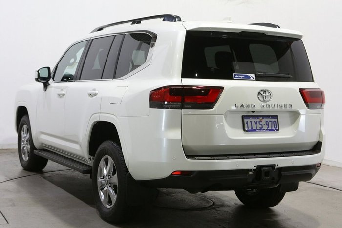 2025 Toyota Landcruiser VX