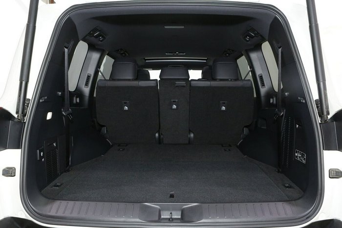 2025 Toyota Landcruiser VX