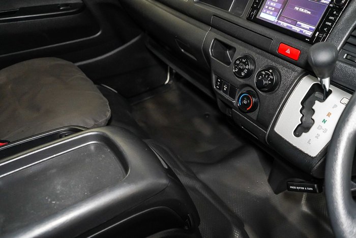 2018 Toyota Hiace Commuter