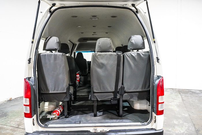 2018 Toyota Hiace Commuter