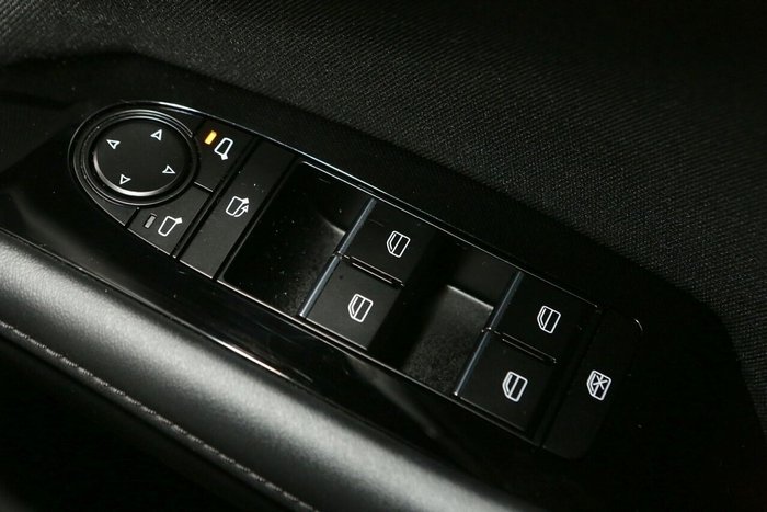 2025 Mazda 3 G20 Pure
