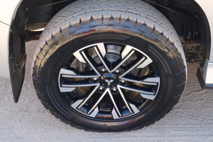 2021 Mitsubishi Pajero Sport Exceed