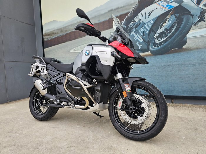 2026 BMW Motorrad R 1300 GS Red