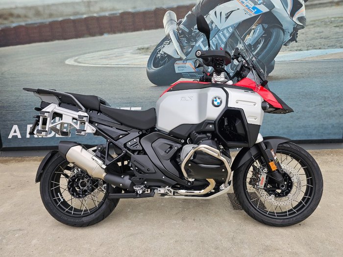 2026 BMW Motorrad R 1300 GS Red