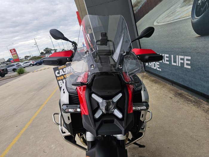 2026 BMW Motorrad R 1300 GS Red