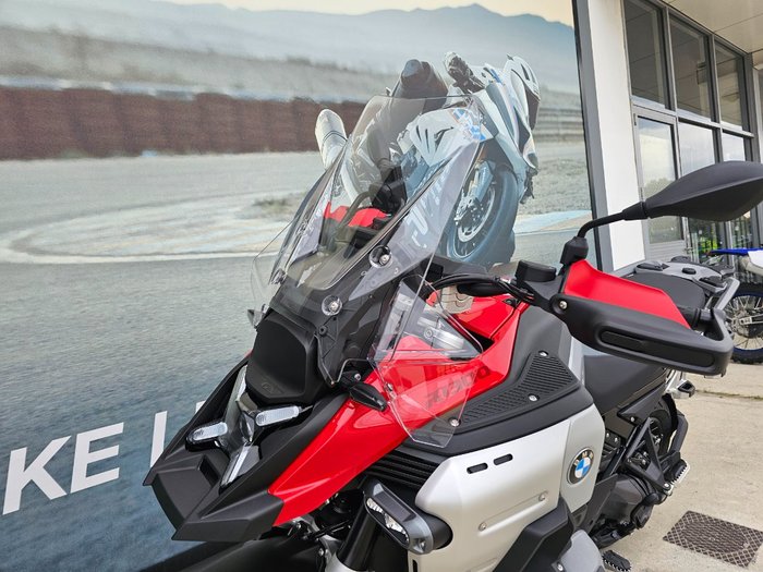 2026 BMW Motorrad R 1300 GS Red