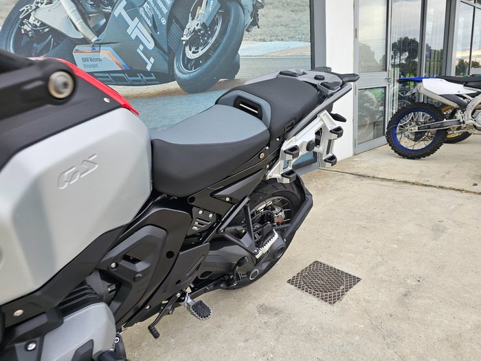 2026 BMW Motorrad R 1300 GS Red