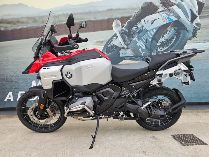 2026 BMW Motorrad R 1300 GS Red