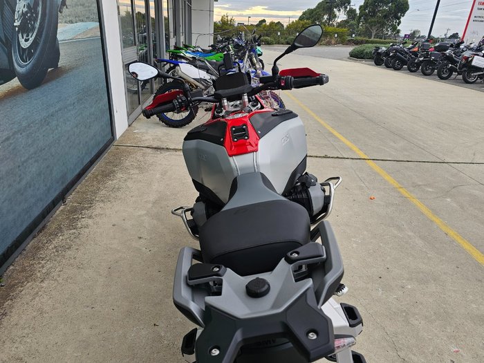 2026 BMW Motorrad R 1300 GS Red