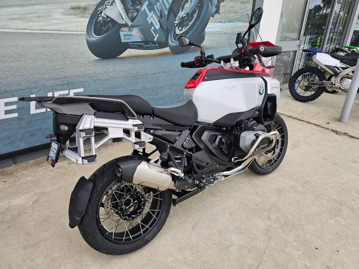 2026 BMW Motorrad R 1300 GS Red