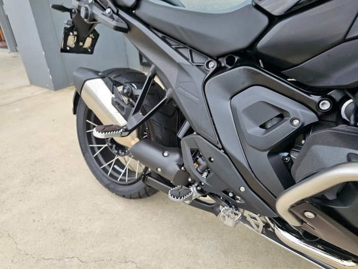 2026 BMW Motorrad R 1300 GS Black
