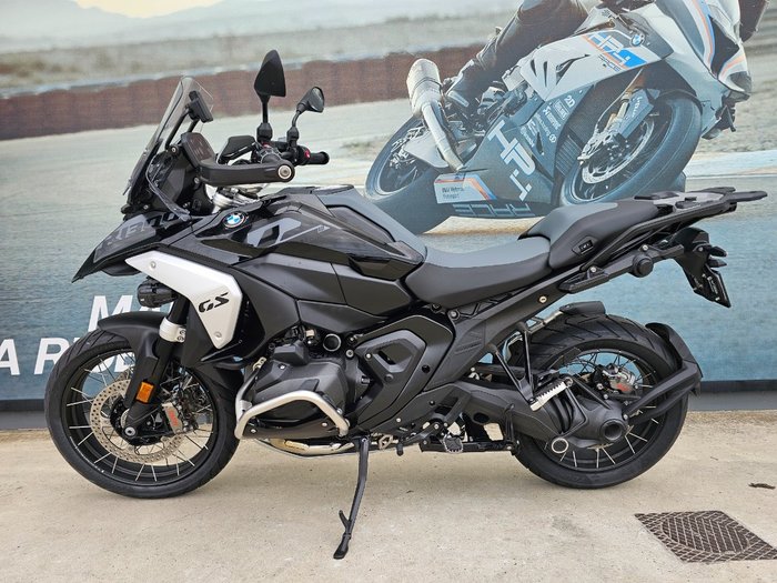 2026 BMW Motorrad R 1300 GS Black