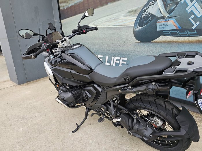 2026 BMW Motorrad R 1300 GS Black