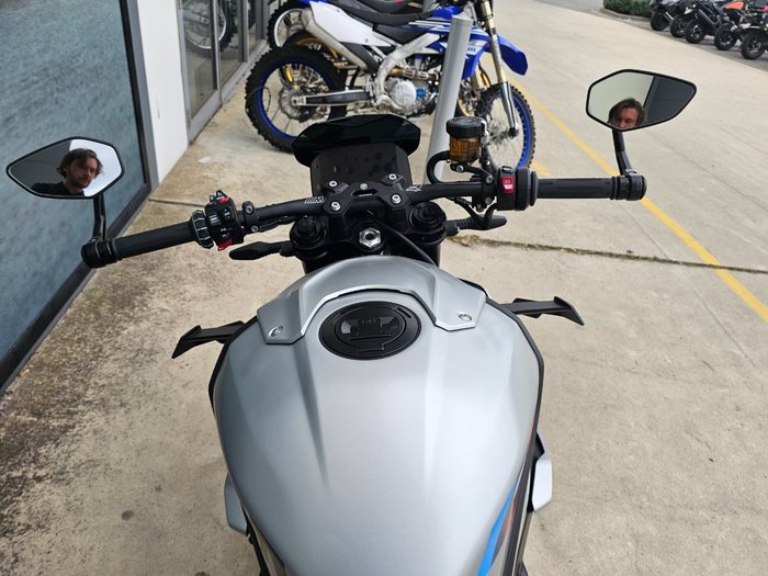 2026 BMW Motorrad M 1000 R Silver