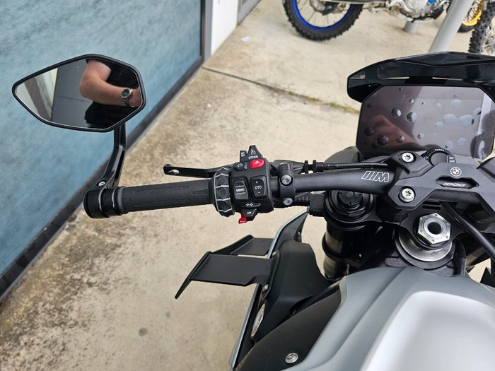 2026 BMW Motorrad M 1000 R Silver